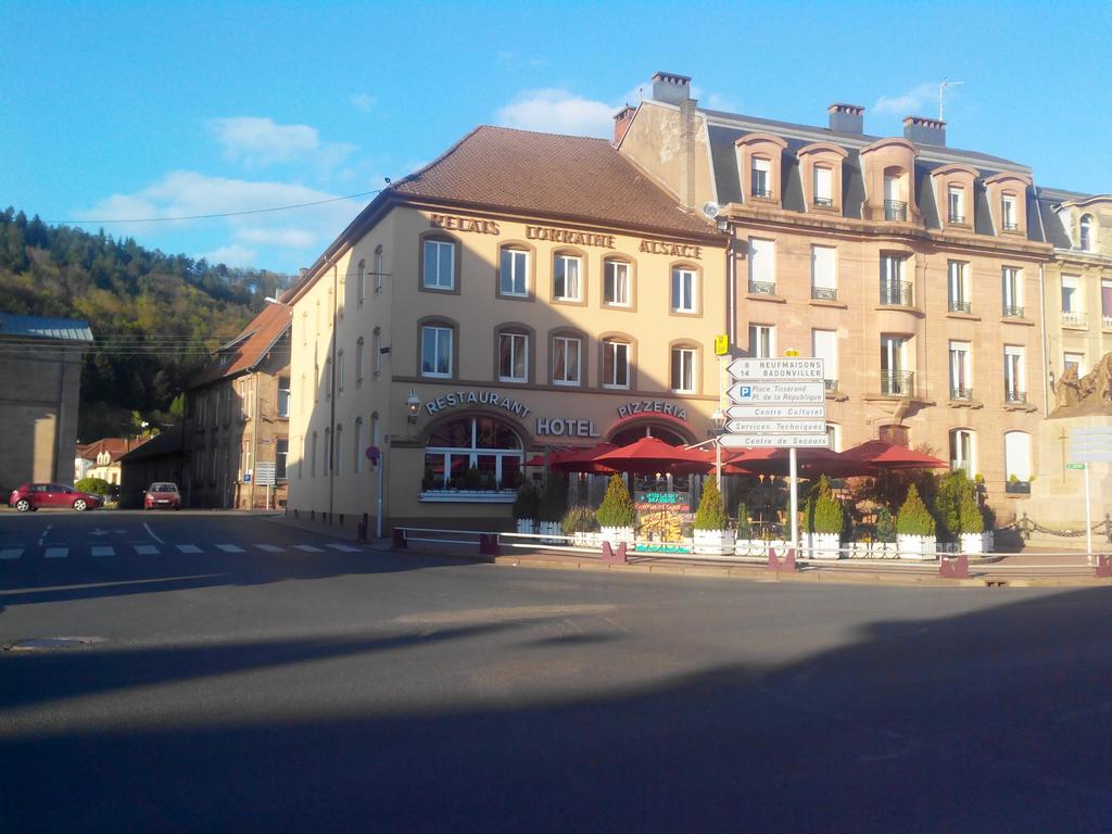 瑞莱斯佩尔和菲斯阿尔萨斯洛林酒店 Raon-lʼÉtape 外观 照片